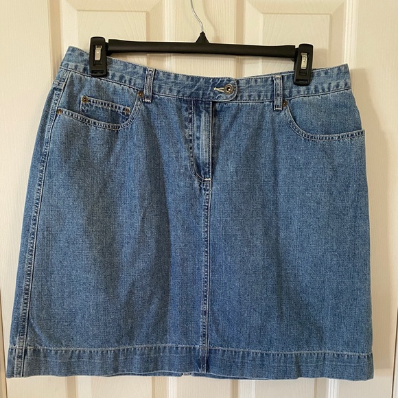 Christopher & Banks Dresses & Skirts - Christopher & Banks women’s Denim Mini Skirt, Size 16